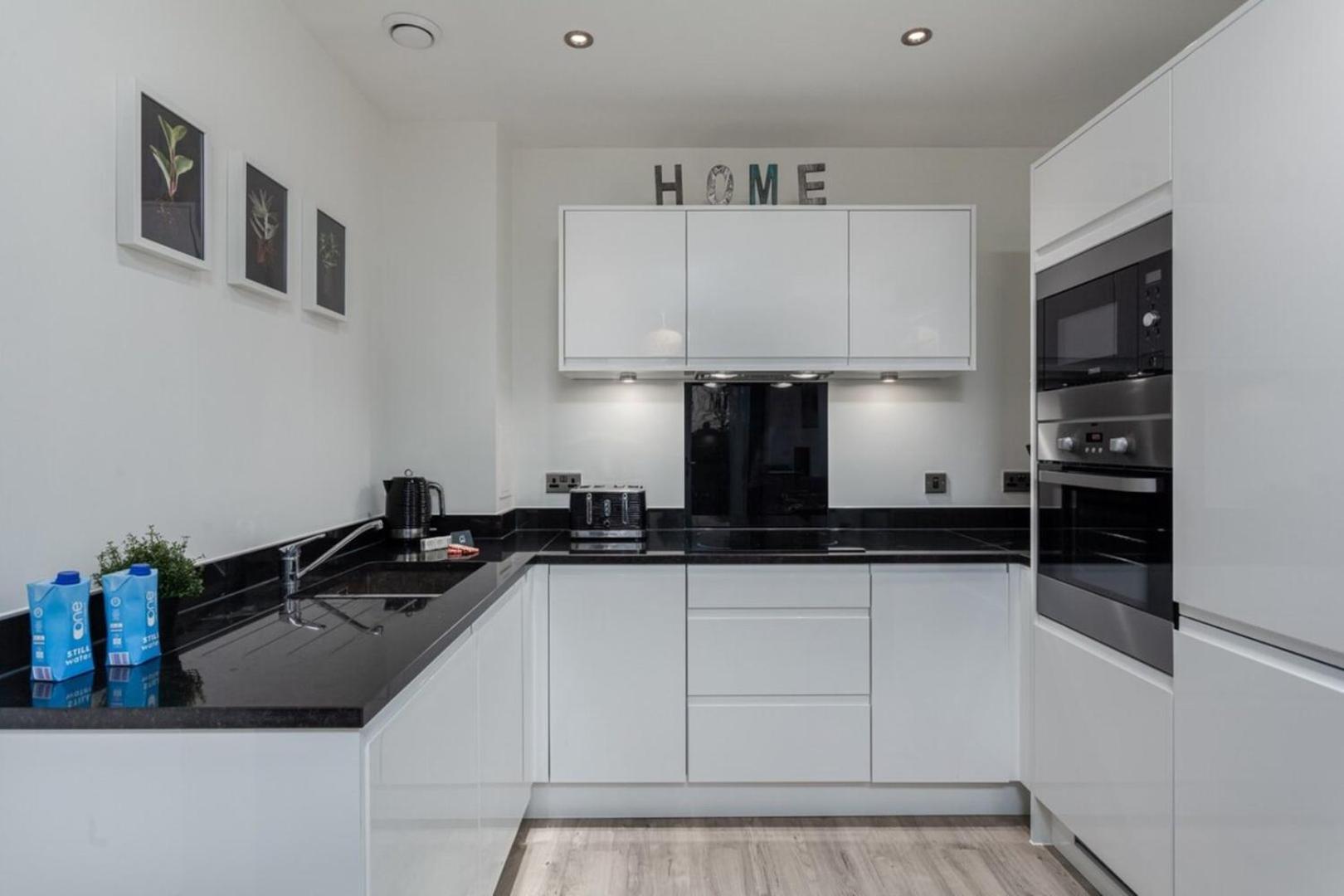 Classy Cricklewood Home London Bagian luar foto