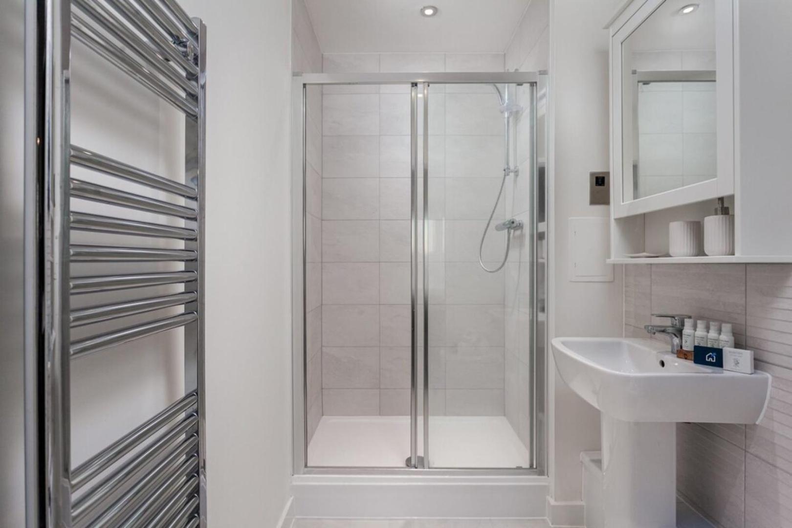 Classy Cricklewood Home London Bagian luar foto