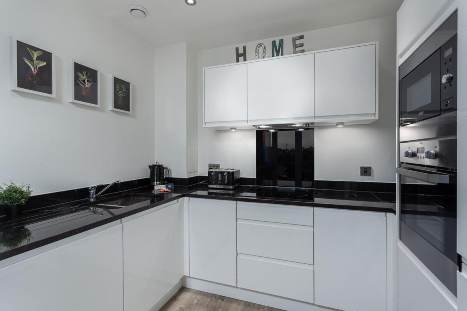 Classy Cricklewood Home London Bagian luar foto
