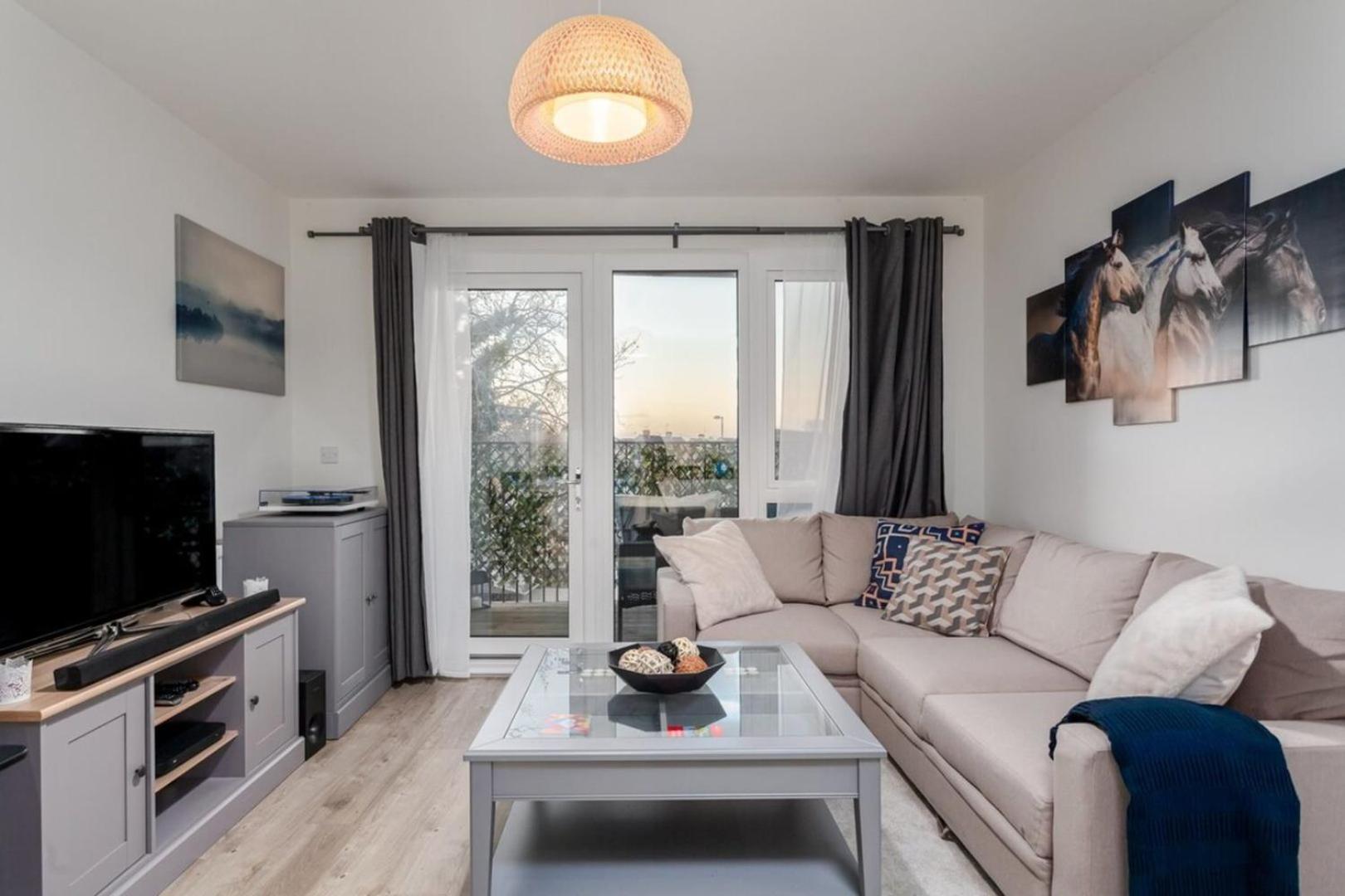 Classy Cricklewood Home London Bagian luar foto