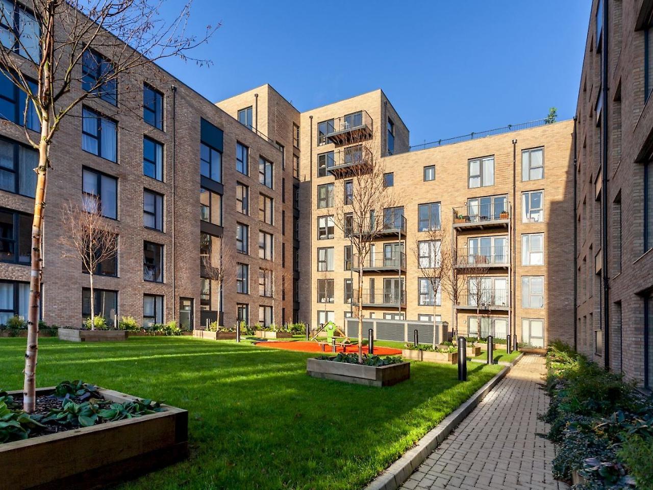 Classy Cricklewood Home London Bagian luar foto