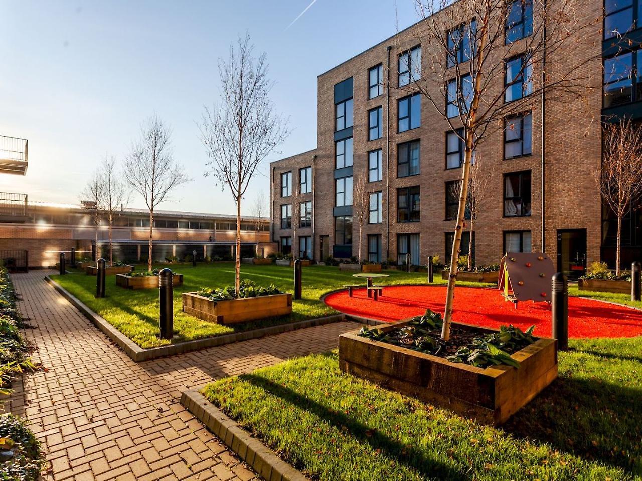 Classy Cricklewood Home London Bagian luar foto